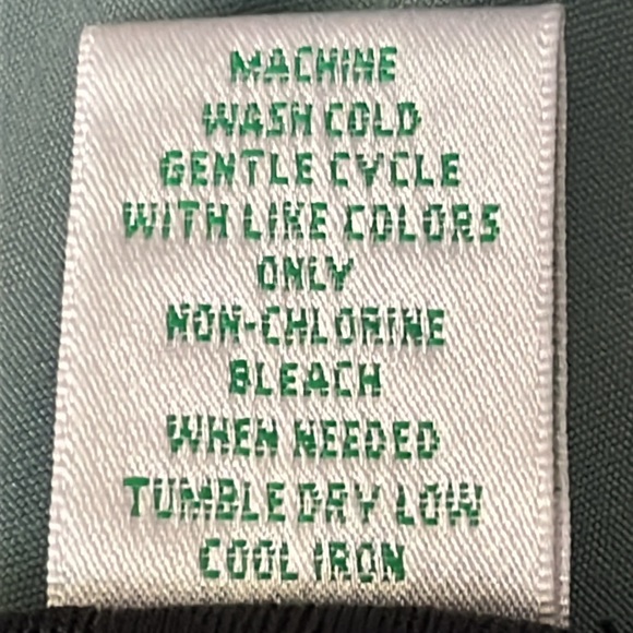 Gorgeous top! - Picture 10 of 10